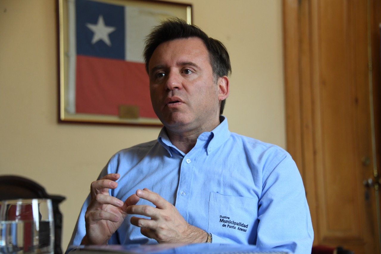 Alcalde de Punta Arenas lamenta retorno a la cuarentena y asegura que hoy “nuestra trazabilidad debe ser del 40%”