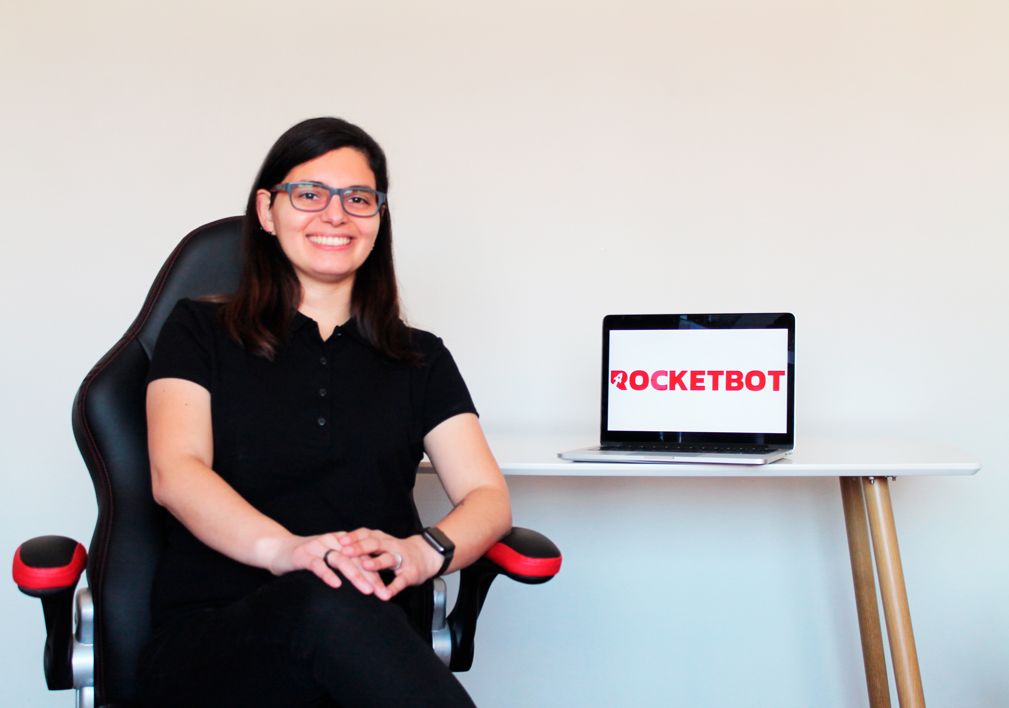 Marcela Vergara nos habló de Rocketbot: La academia enseña a crear y programar robots de una manera fácil