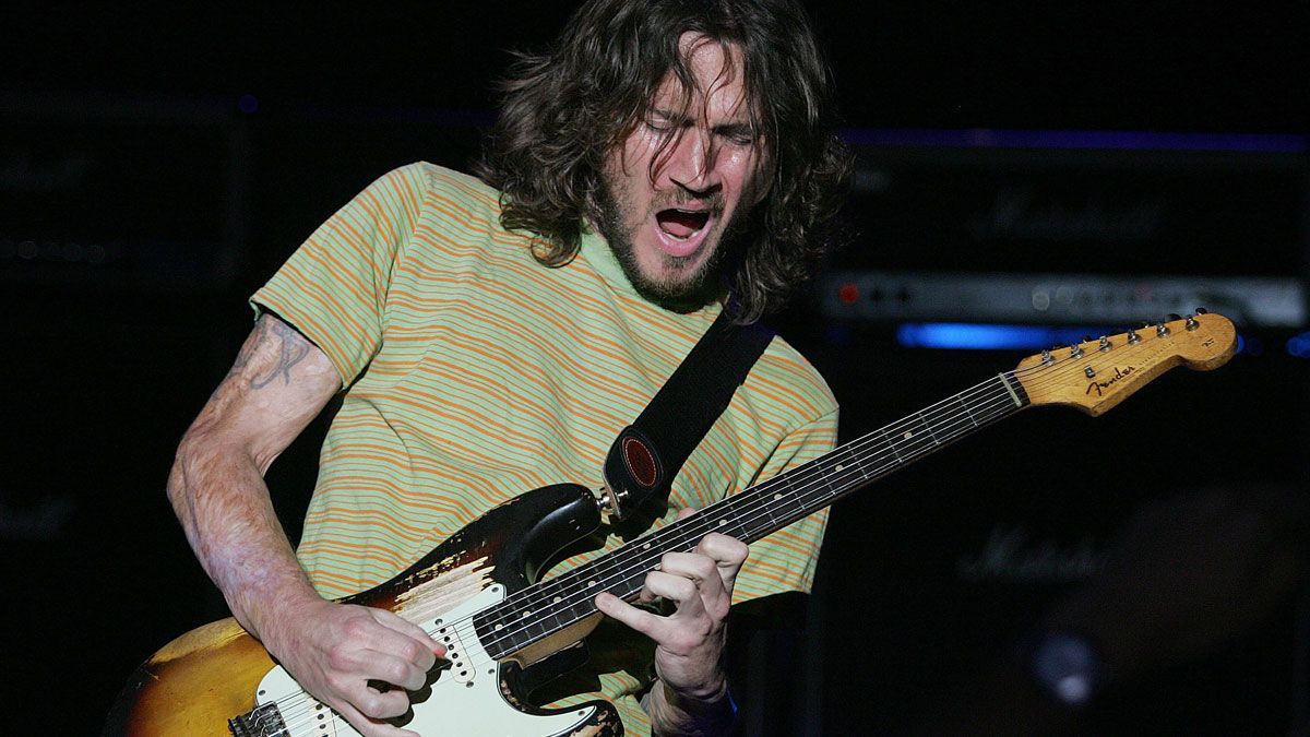 “Era un desastre desequilibrado”: John Frusciante explica su salida de RHCP en 2009