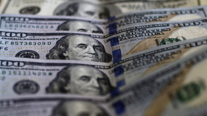 Guillermo Larraín por eventual especulación en semana alcista del dólar: “Amerita una investigación de manipulación de mercado”