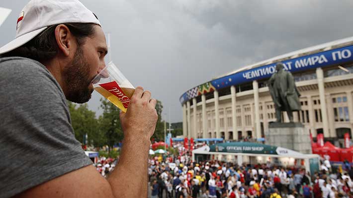 José Tomás Santa María nos cuenta qué hará Budweiser con la cerveza que no puede vender en los estadios de Qatar