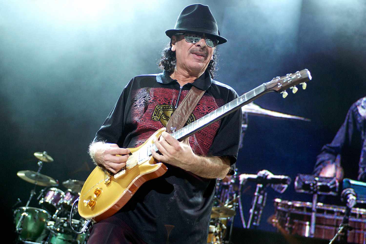 Lo que sabemos del próximo documental sobre el guitarrista Carlos Santana