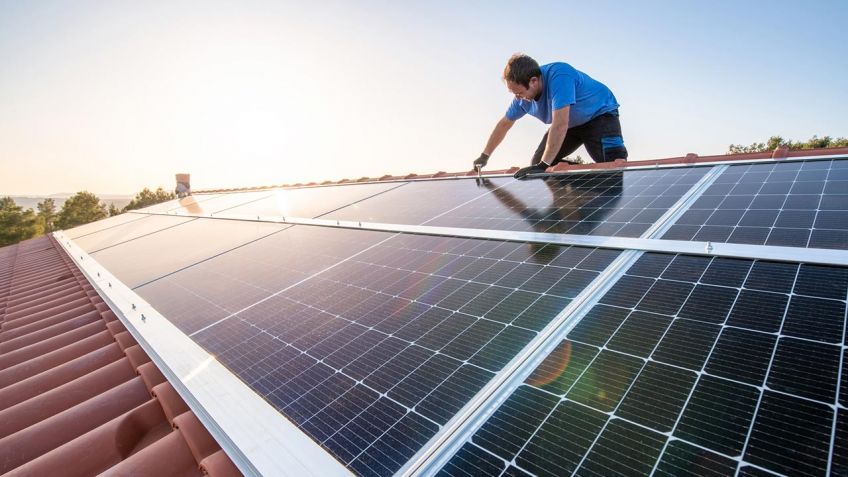 UNIVERSO RENOVABLE: ¿Puede una casa funcionar completamente con energía fotovoltaica?
