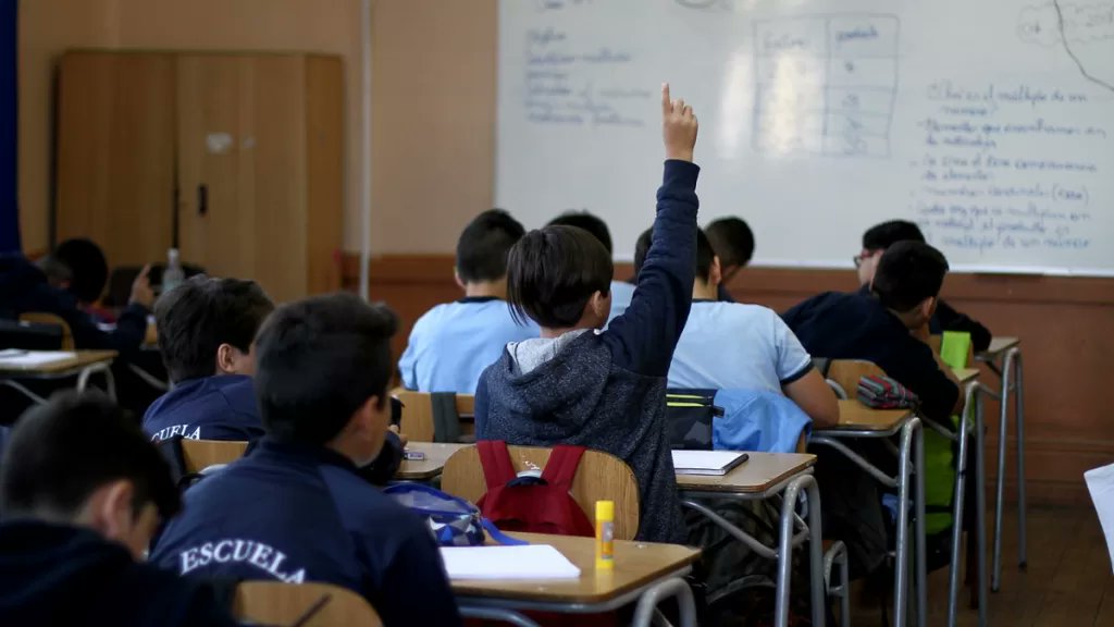 Informe de Acción Educar muestra preocupantes cifras de pérdida de asistencia escolar durante 2023