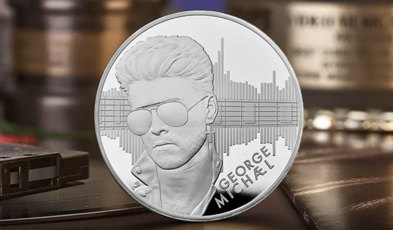 Lanzan una moneda en homenaje a George Michael en Reino Unido