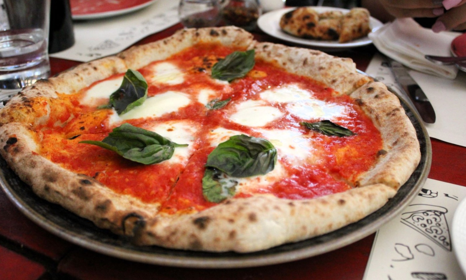 Zero Zero Pizzería: Un imperdible de auténtica tradición napoletana en pleno Providencia