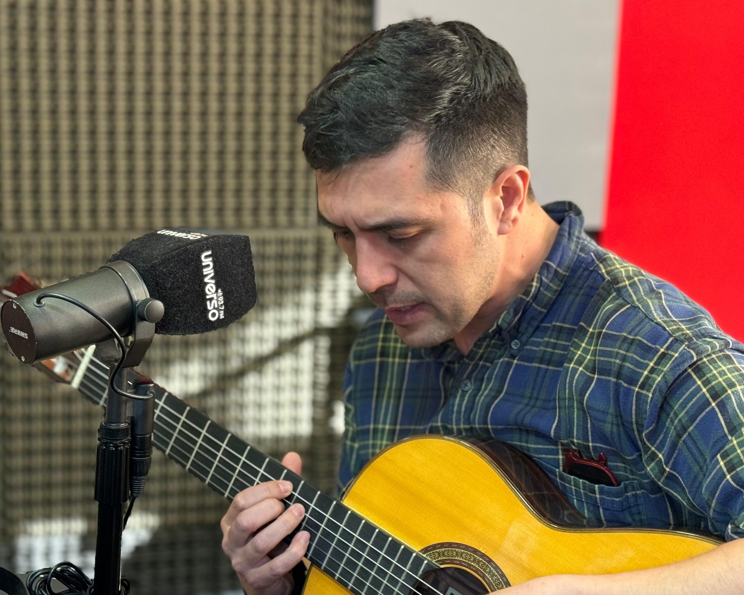 Gepe y las reflexiones detrás de “Un desastre”, su décimo álbum: “Aceptemos que el asunto es bastante caótico”